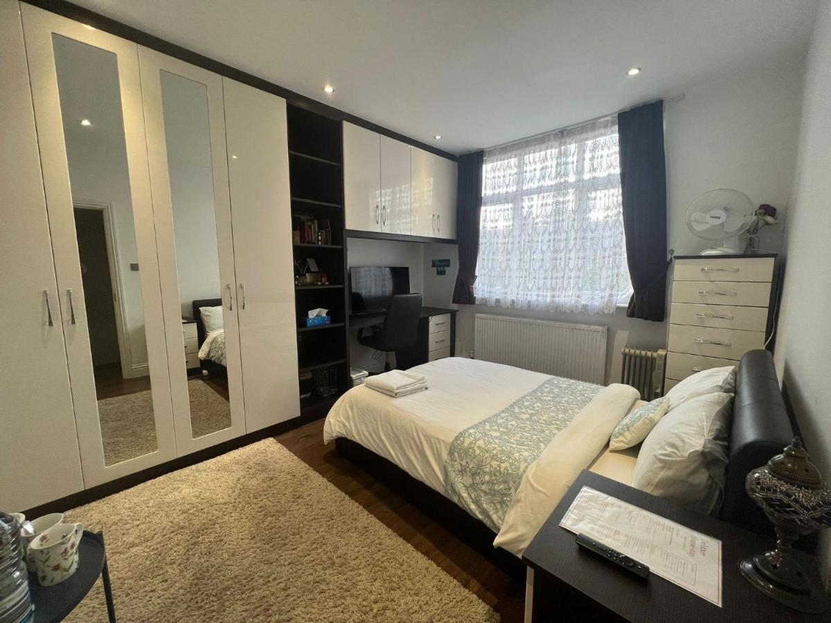 Deluxe Homestay Near Tottenham Hotspur Stadium London Eksteriør billede