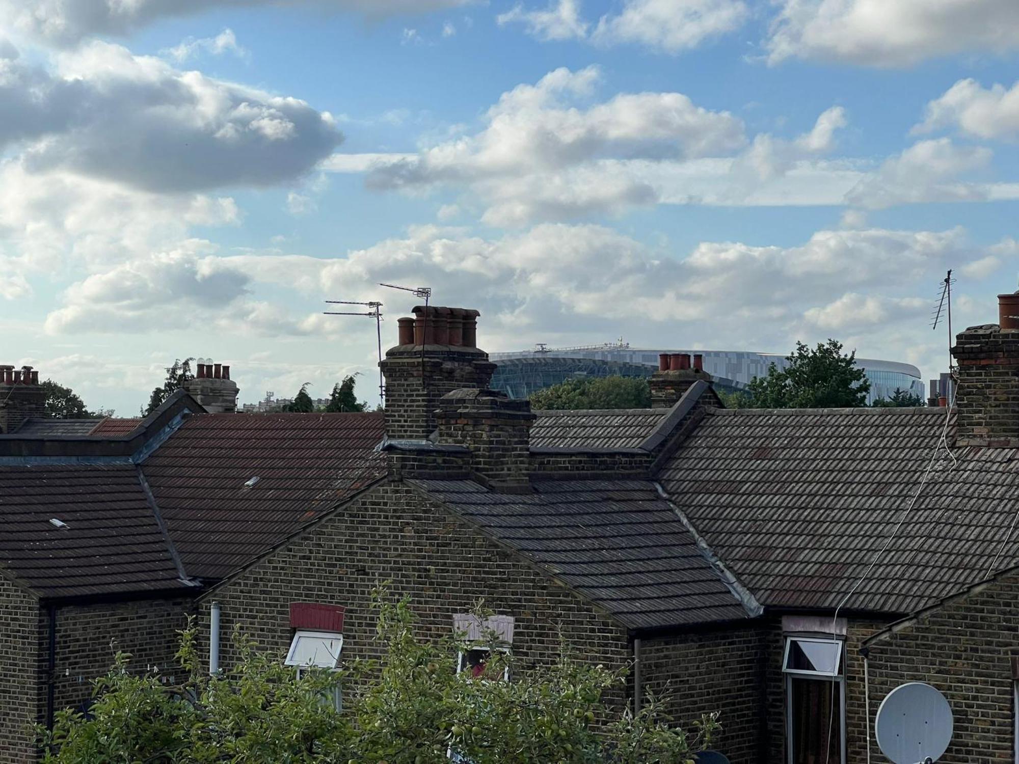 Deluxe Homestay Near Tottenham Hotspur Stadium London Værelse billede